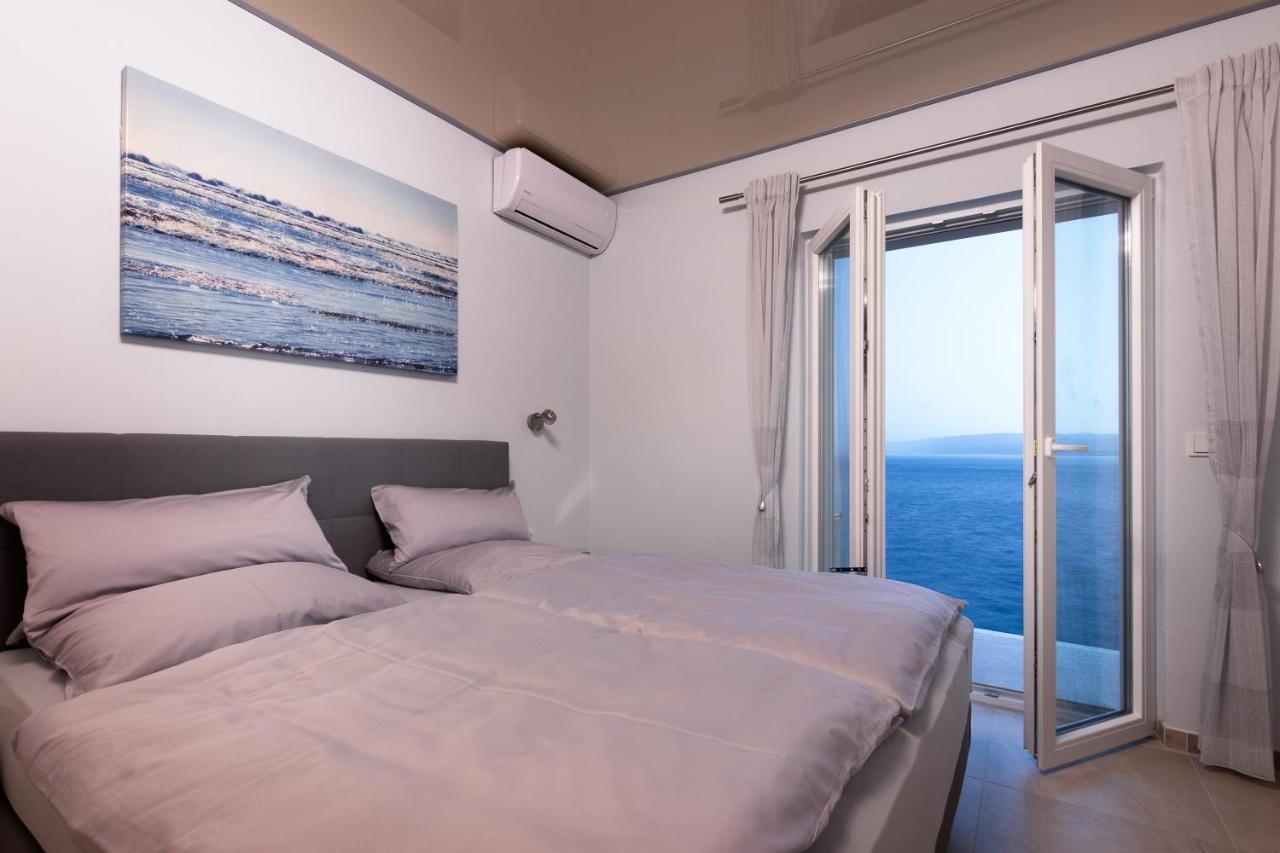 Beachfront Holiday Home - Private Heated Pool Mimice Exteriör bild