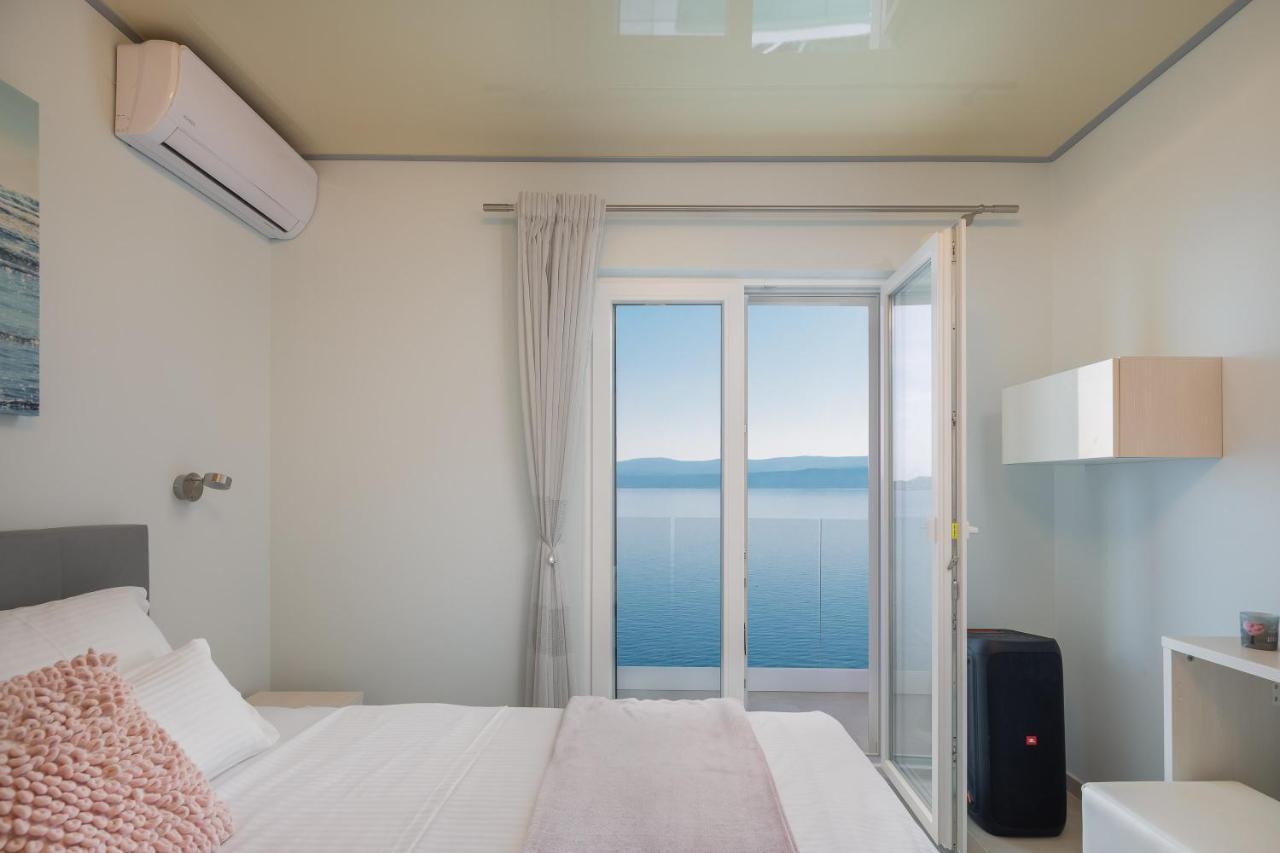 Beachfront Holiday Home - Private Heated Pool Mimice Exteriör bild
